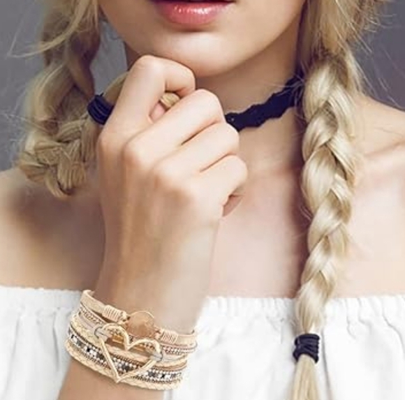 2/$40 NEW Gold Heart Multi-Layer Chunky Magnetic Bracelet Preppy Coquette (#036) - Picture 3 of 4
